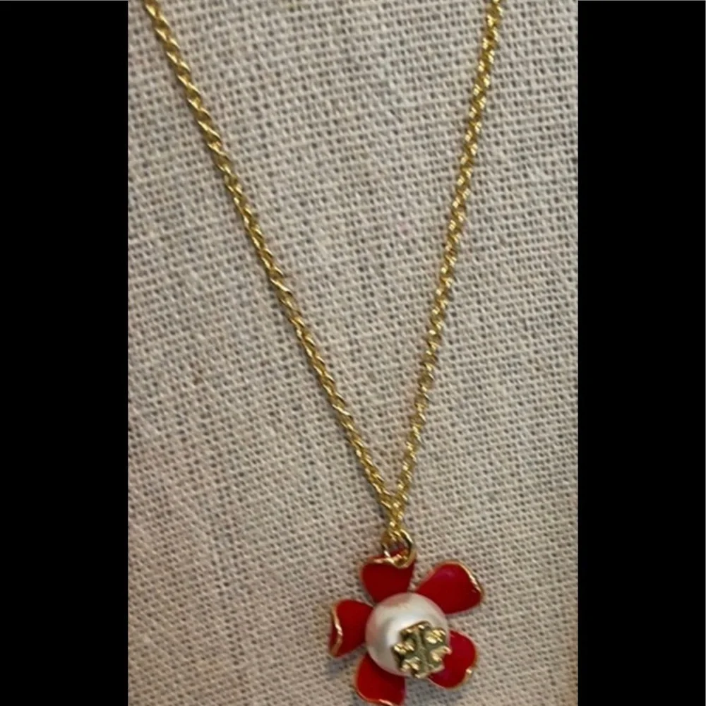 🔥🔥Authentic Designer Necklace At Awesome Prices To Buy Now & Save Price Firm